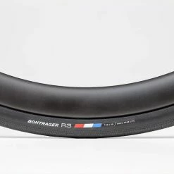 BONTRAGER Pneu R3 Hard-Case Lite | 700c -Vélos Électriques Soldes 601842104026 2 7